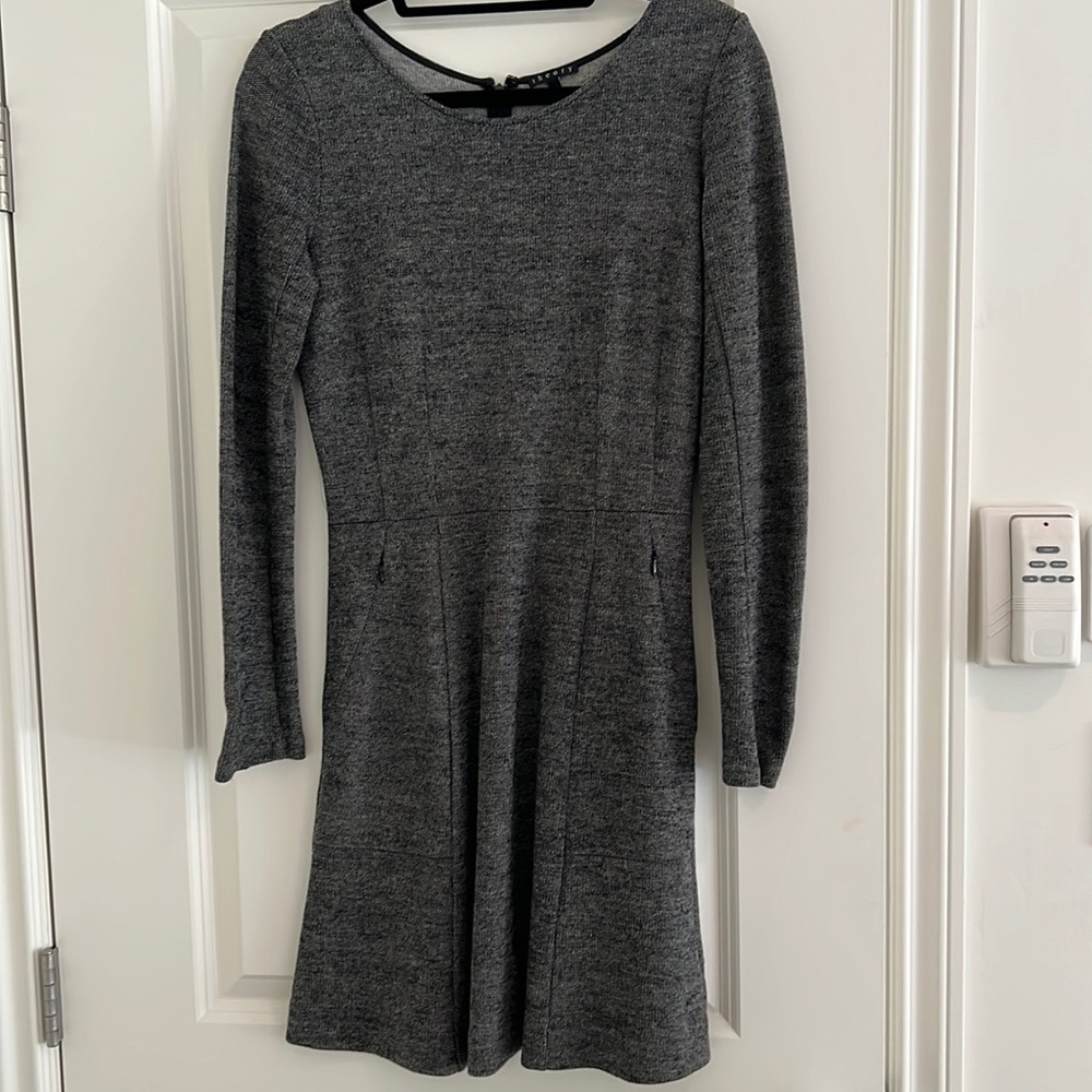 Grey long sleeve Theory dress